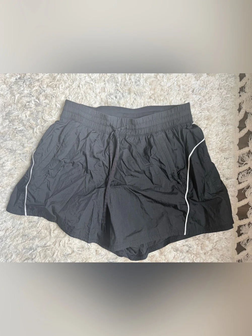 Lululemon license to train short